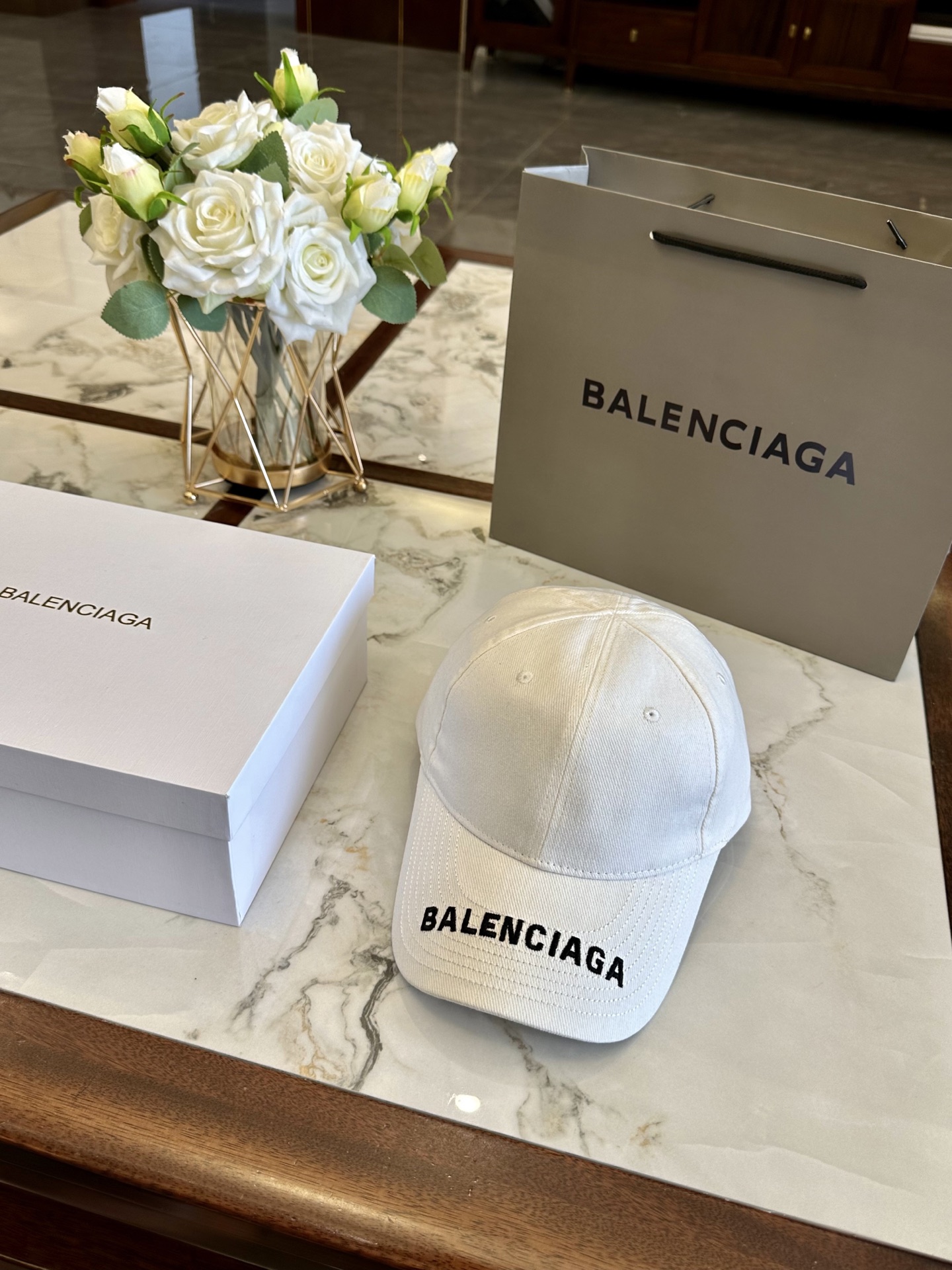 balenciaga  hat model 35